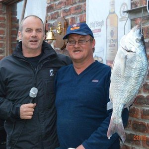 Mike White (links), saam met Jaques Nel van Goodwood, 2de plek